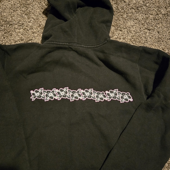 On The Beach Surf Shop Monterey Bay black sweatshirt szS - Picture 4 of 5